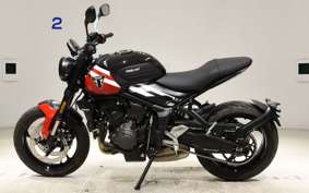 TRIUMPH TRIDENT 660 2026