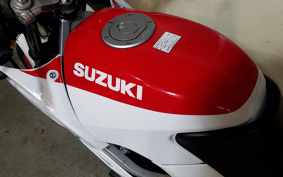 SUZUKI GSX-R250 GJ72A