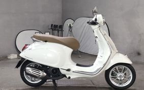 VESPA PRIMA BEIGE RA125 ..