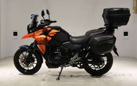 SUZUKI Vｽﾄﾛｰﾑ250 2025