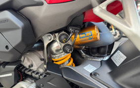 DUCATI STREET FIGHTER V4S 2025 7F00