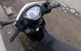 YAMAHA AXIS Z