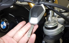 BMW R12 LIMITED 2026