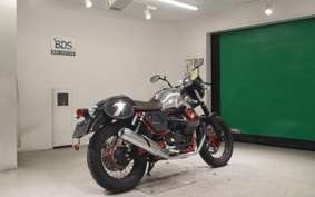 MOTO GUZZI V7 RACER 2 2015