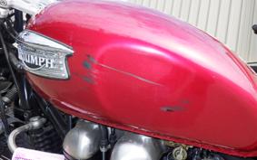 TRIUMPH THRUXTON 900 2004