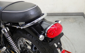 TRIUMPH BONNEVILLE T100 2017 DAD70G