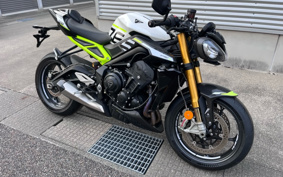 TRIUMPH STREET TRIPLE RS 2023 HDA624