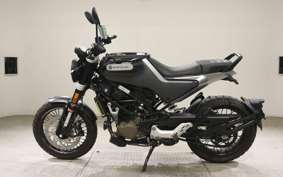 HUSQVARNA SVARTPILEN 125 2023
