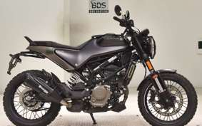 HUSQVARNA SVARTPILEN 125 2016