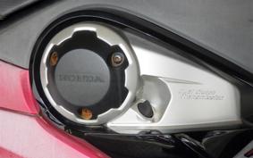 HONDA NM4 VULTUS -02 2015 RC82