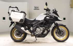 SUZUKI Vｽﾄﾛｰﾑ650XTA 2022 C733M