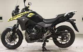 SUZUKI Vｽﾄﾛｰﾑ250A
