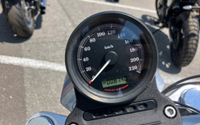 HARLEY XL883L 2011 CR2