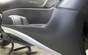 YAMAHA T-MAX 560 T 2025 SJ21J