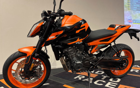 KTM 890 DUKE GP TU940