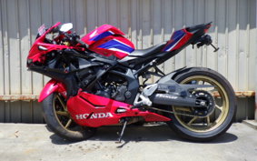 HONDA CBR250RR A 2000 MC51