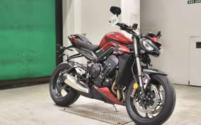 TRIUMPH STREET TRIPLE RS 2025