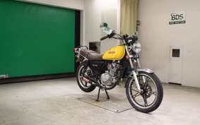SUZUKI GN125 H 2015