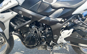 SUZUKI GSR750 2013 C5112