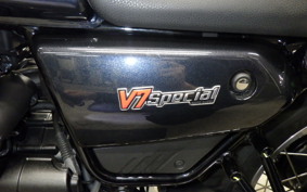 MOTO GUZZI V7 SPECIAL 2024