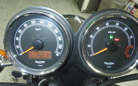 TRIUMPH BONNEVILLE T100 2011