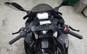 YAMAHA YZF-R25 A 2017 RG43J