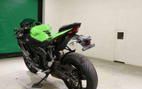 KAWASAKI ZX-25R ZX250E