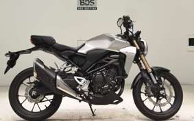 HONDA CB250RA 2017 MC52