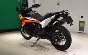 KTM 890 ADVENTURE	 2026
