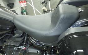 HARLEY FXLRST1920 2025