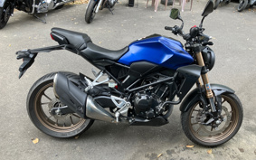 HONDA CB250R MC52