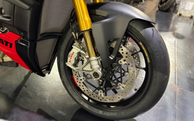 DUCATI STREET FIGHTER V4S 2025 4F00