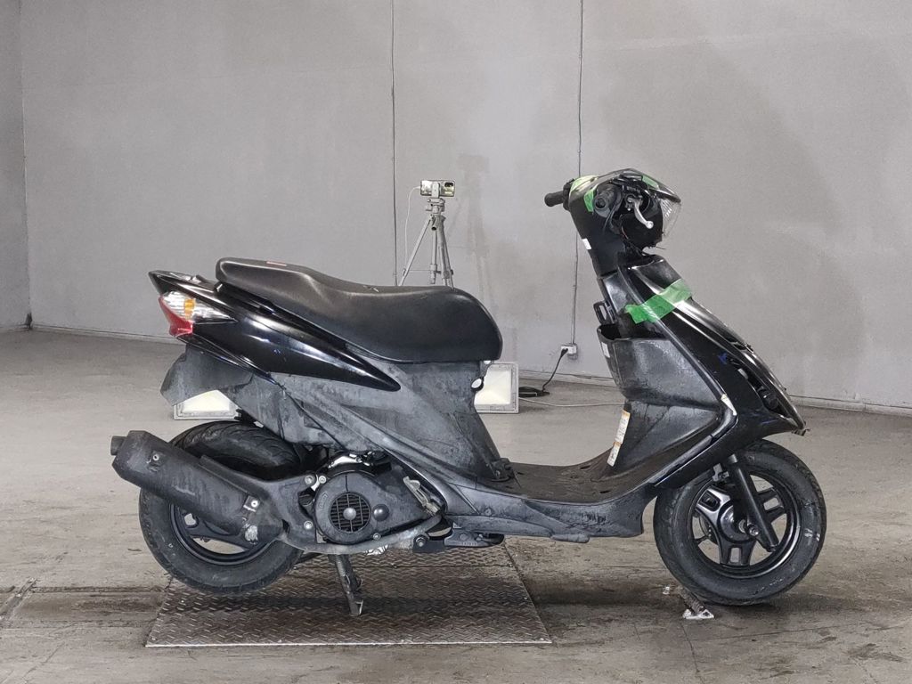Фото Suzuki ADDRESS V125 с японского аукциона