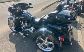 HARLEY FLHTCUTG TRI GLI 2015 MAL
