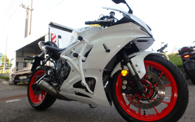 YAMAHA YZF-R7 2024 RM39J