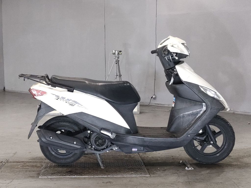 Фото Suzuki ADDRESS V125 с японского аукциона