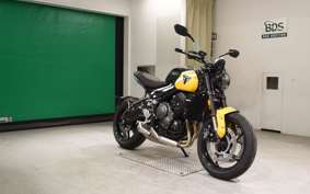 TRIUMPH TRIDENT 660 2026
