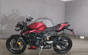 TRIUMPH STREET TRIPLE RS HDA614