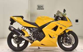 TRIUMPH DAYTONA 600 2004