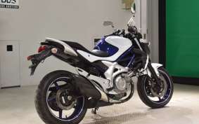 SUZUKI ｸﾞﾗﾃﾞｨｳｽ400 2010 VK58A