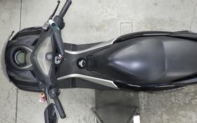 YAMAHA N-MAX