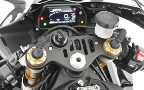 YAMAHA YZF-R1 M 2025 RN65J