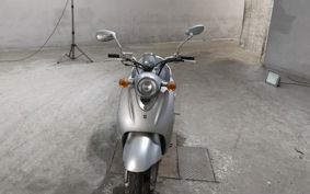 YAMAHA VINO 125 SE24