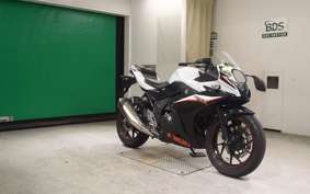SUZUKI GSX250 R 2020
