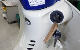 HONDA C110 SUPER CUB 2005 JA59