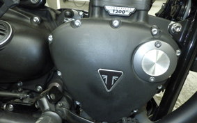 TRIUMPH BONNEVILLE BOBBER 2020