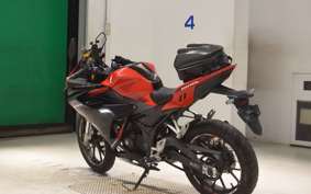 HONDA CBR150R 2001