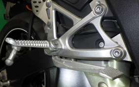 YAMAHA YZF-R1 2012