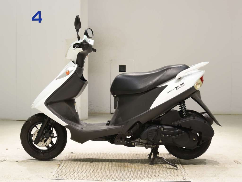 Фото Suzuki ADDRESS V125 2023 с японского аукциона