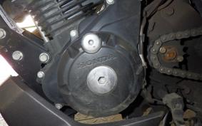 HONDA CB200X 2025